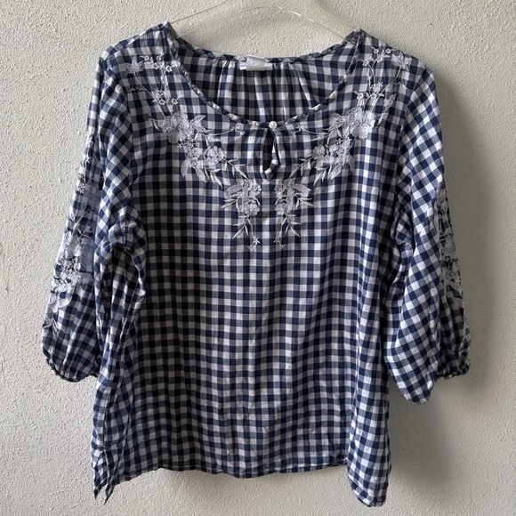 Liz Claiborne Tops - Liz Claiborne Large Cotton Gingham Embroidered‎ Top Boho Cottagecore Prairie